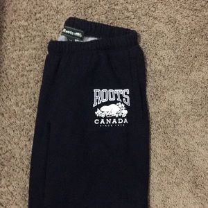 ROOTS SWEATPANTS SIZE SMALL